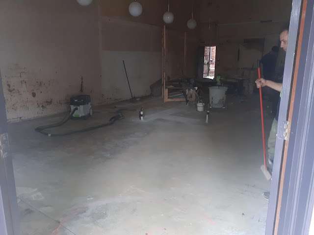Classic Black & White Vinyl Tiles project photo 2