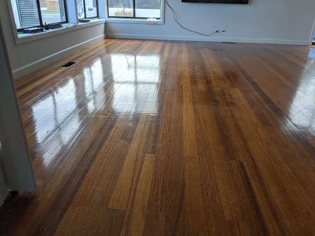 White-stained Tasmanian Oak project photo 4
