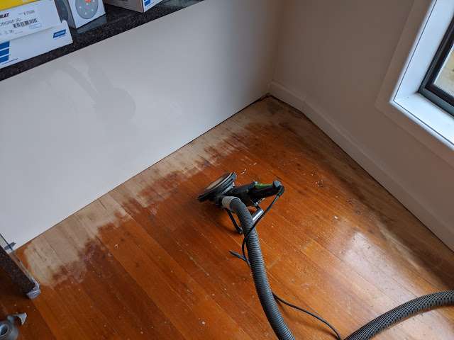 White-stained Tasmanian Oak project photo 10