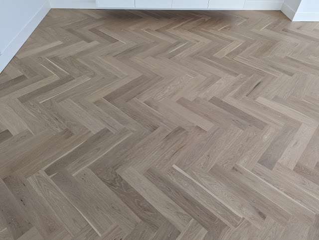 Whitewashed Oak Herringbone project photo 5