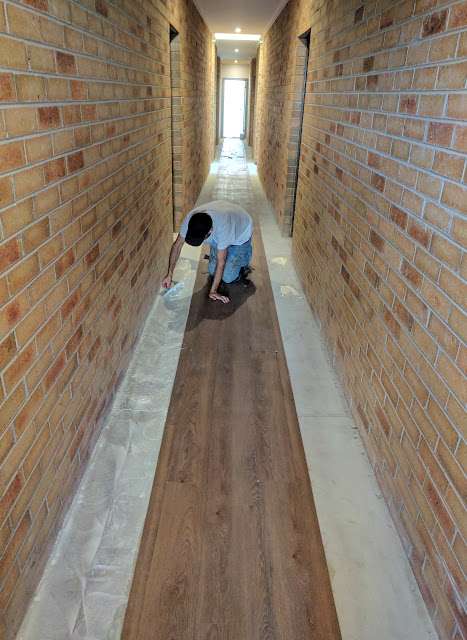 Como Vinyl Plank Installation project photo 8