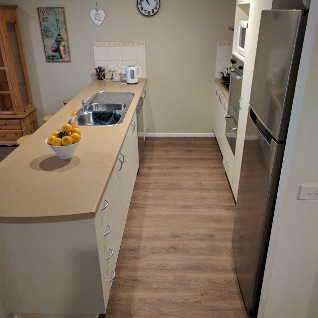 Como Vinyl Before & After project photo 12